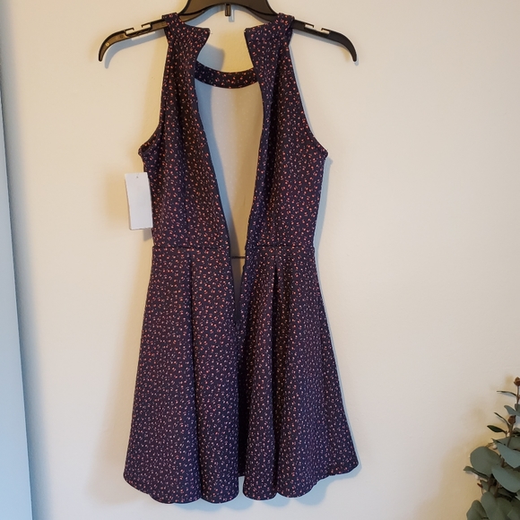 Copper Key Halter Dress - Picture 6 of 7